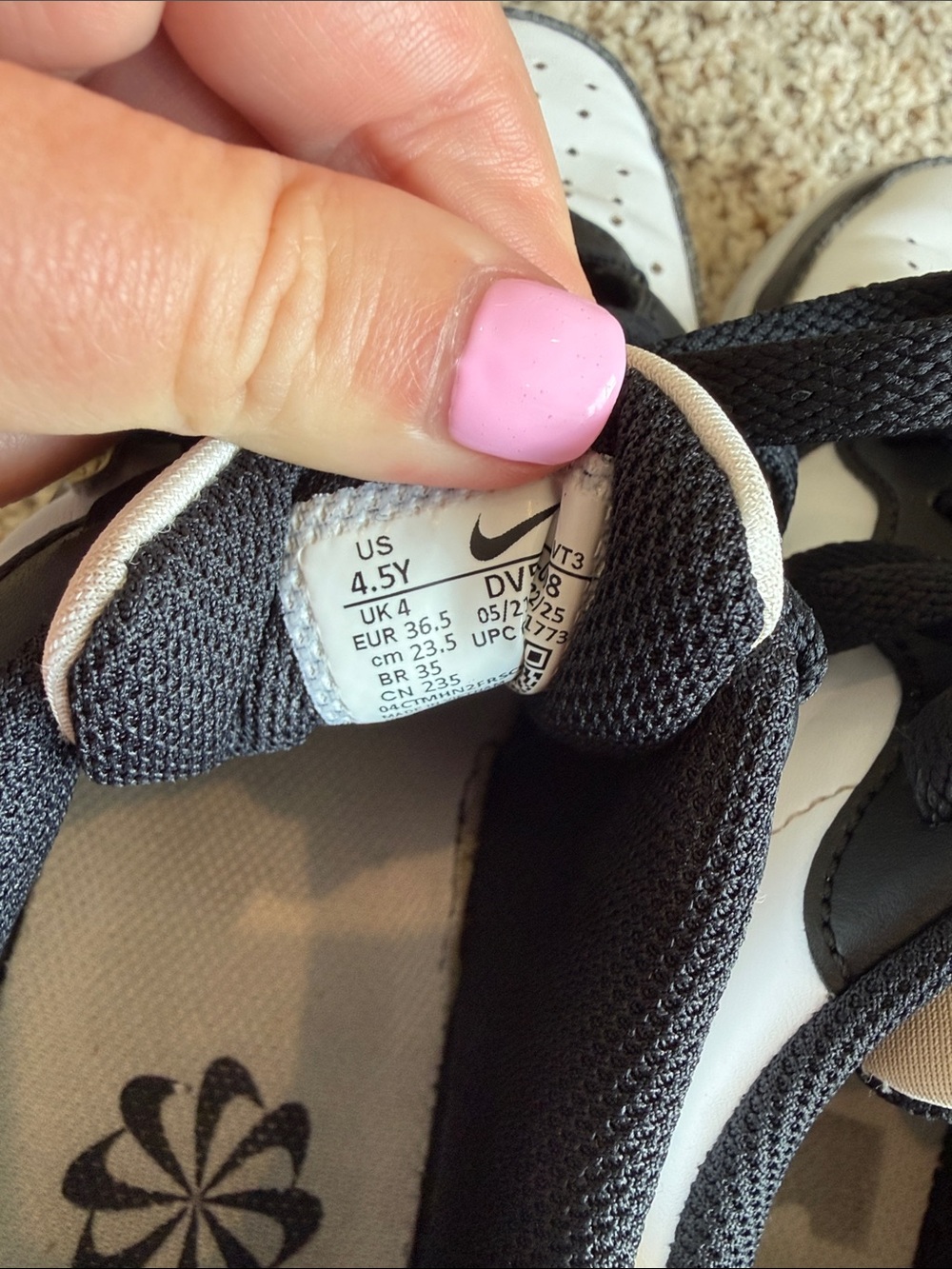 Nike Dunks - Picture 5 of 5